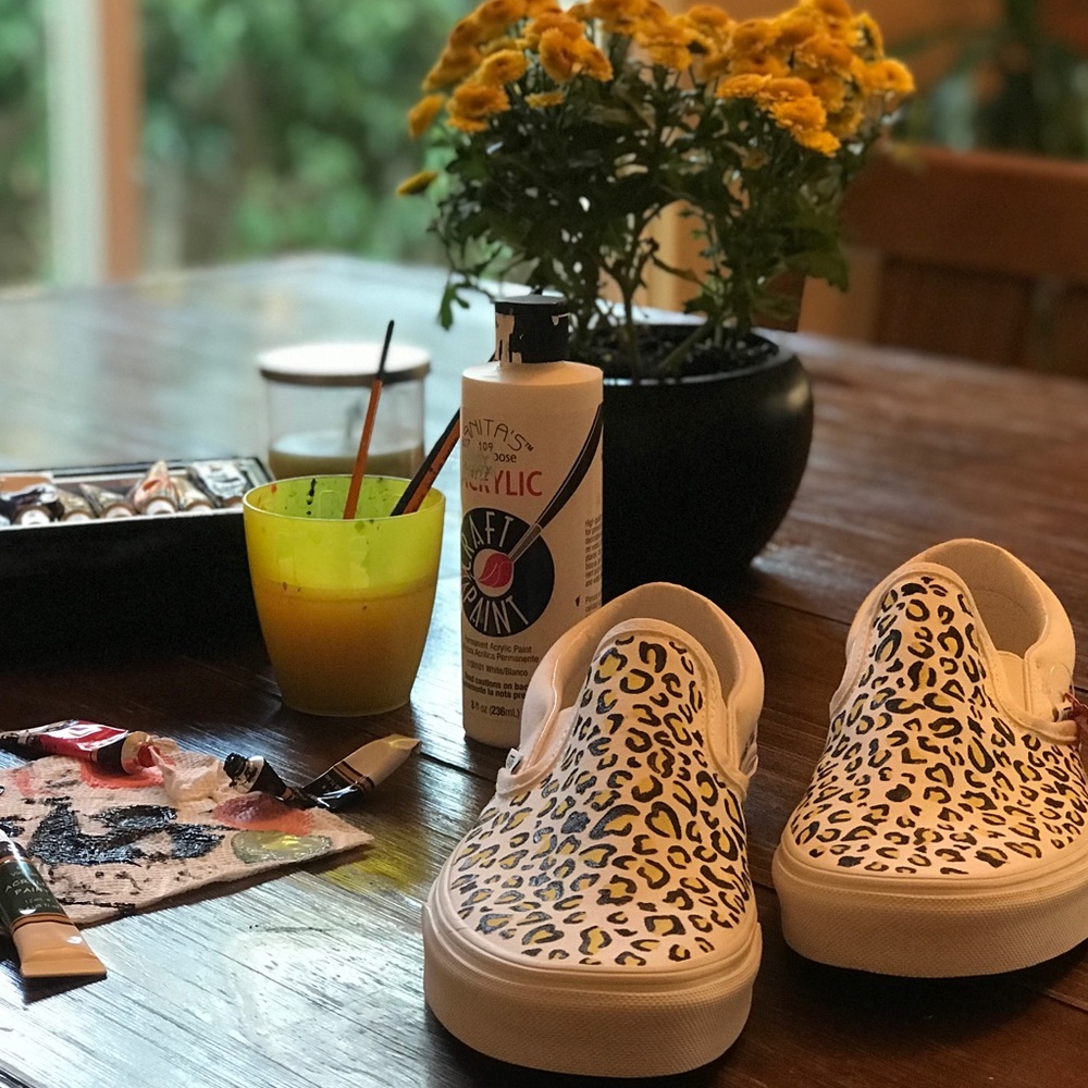 🎨Custom Handmade Colorful Cheetah Vans🎨 - Picture 4 of 6